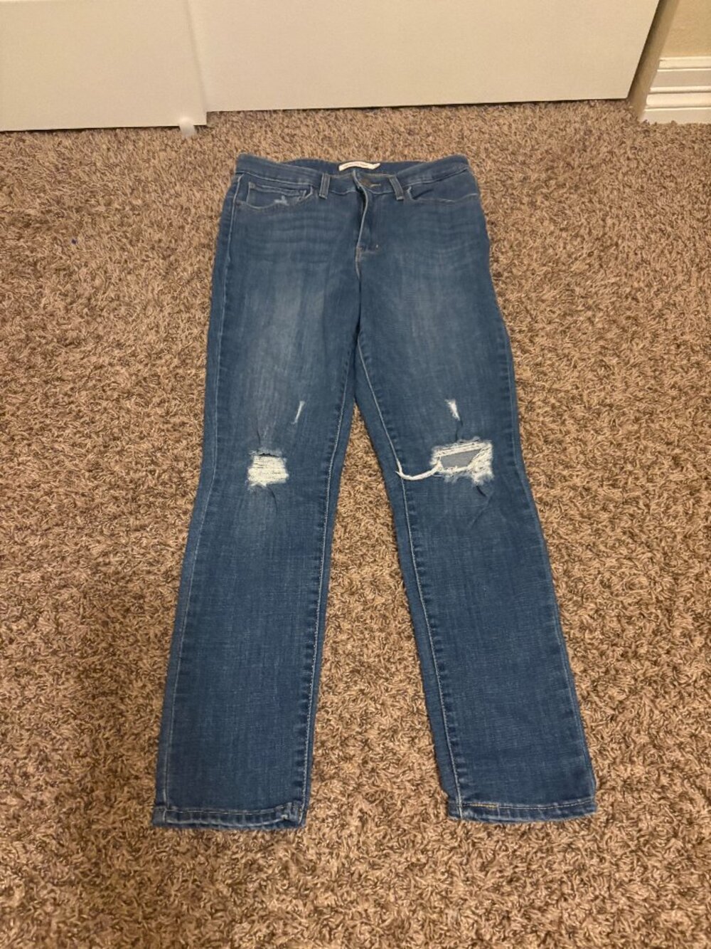 Levi's 721 High Rise Skinny Jeans Size 30 Medium Blue Denim Zip Fly Distressed